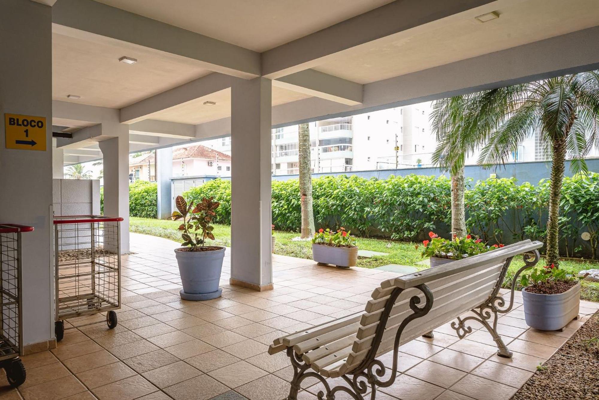 Apartamento Helbor Atlantis By Doce Lar De Bertioga Exterior foto